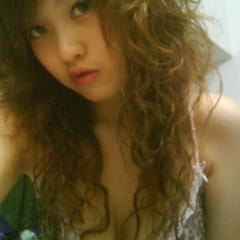 Cumshots on young British faces and tits at Splatbukkake